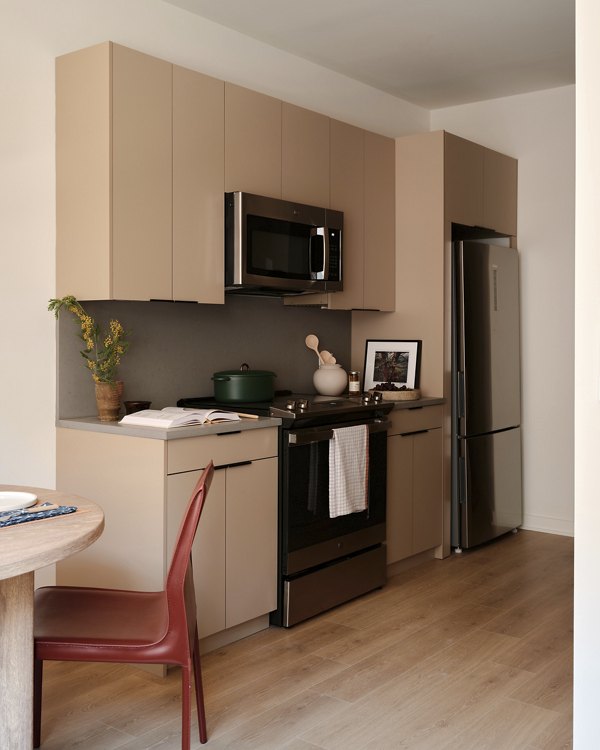 kitchen at Ray Philly Apartments 