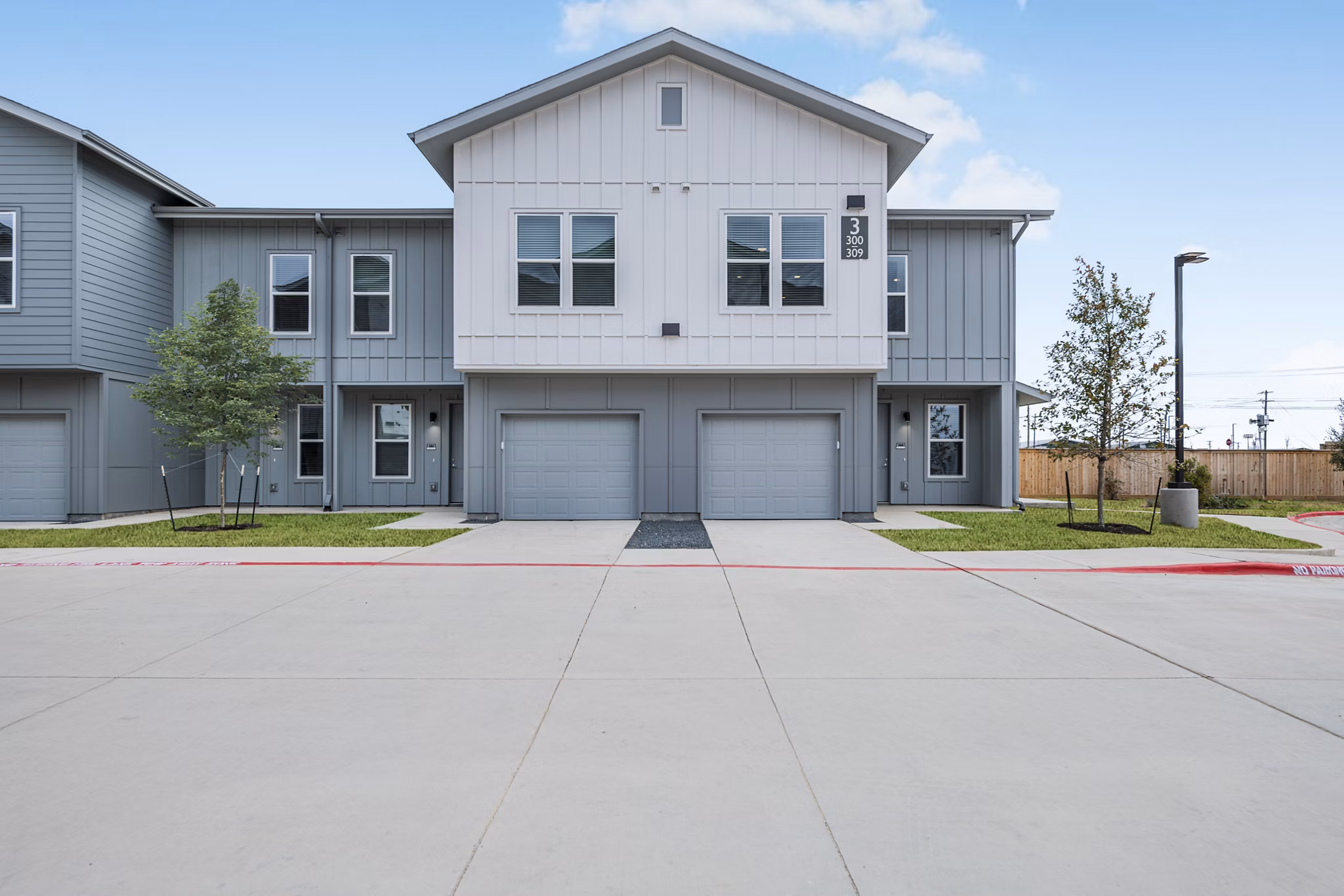 building at Alta Westinghouse Townhomes Apartments