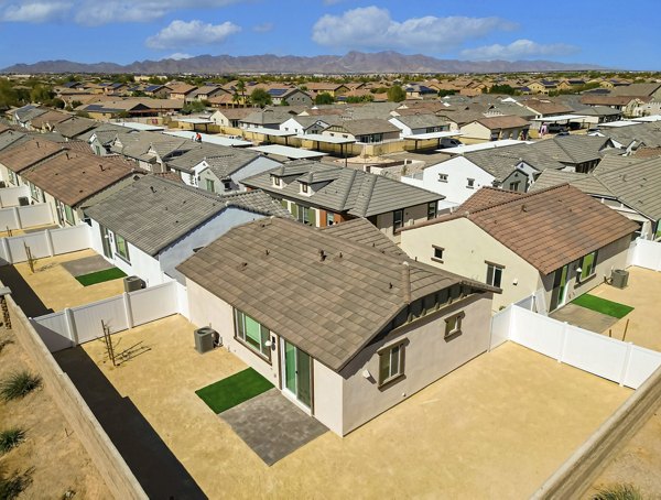 exterior at Villas Goodyear Apartments 