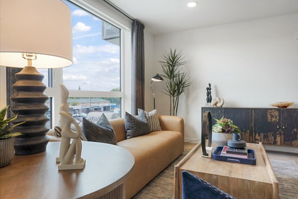 living room at Maxwell at Bascom Apartments
