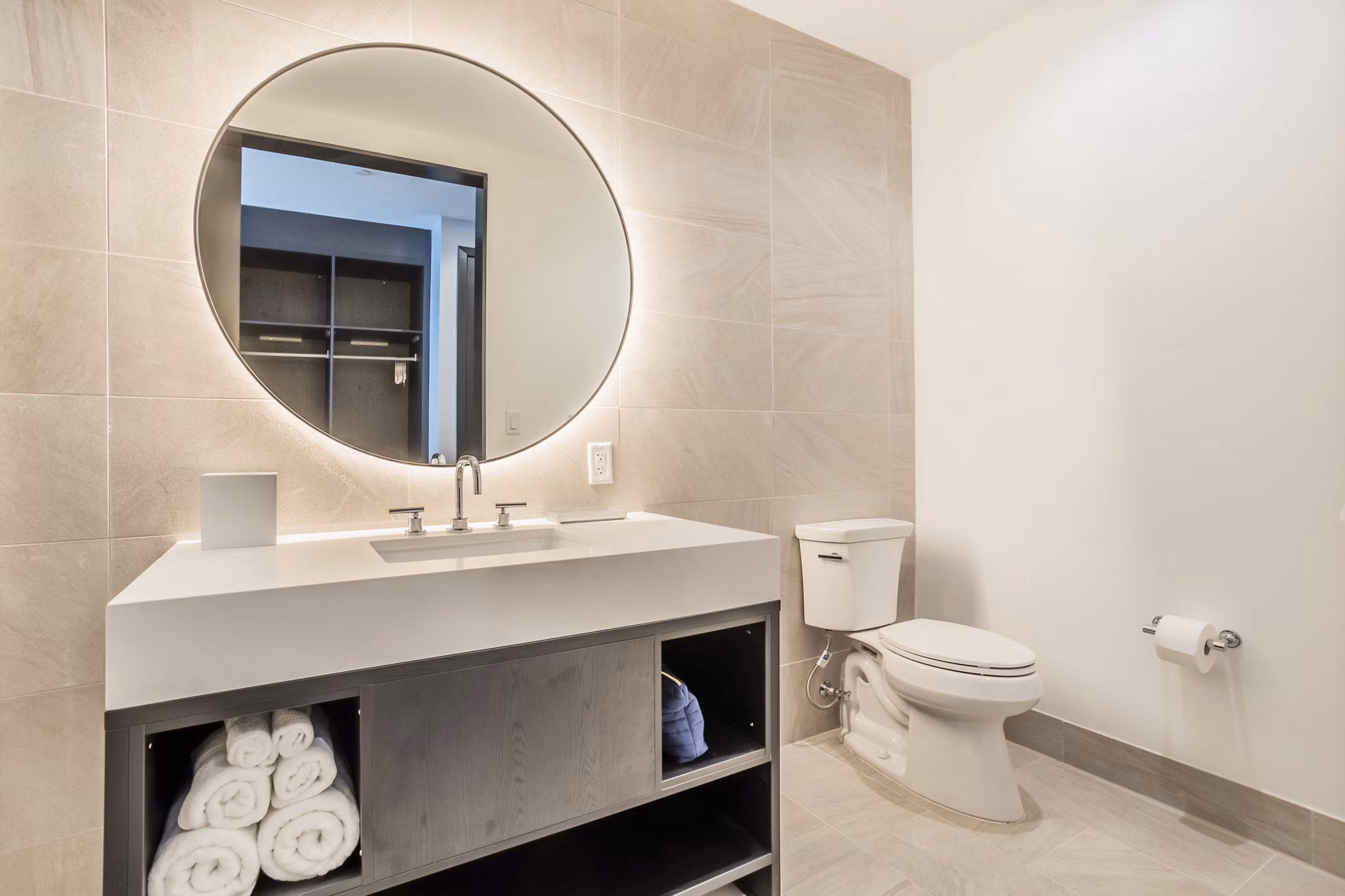 bathroom at Parkside Residences Apartments