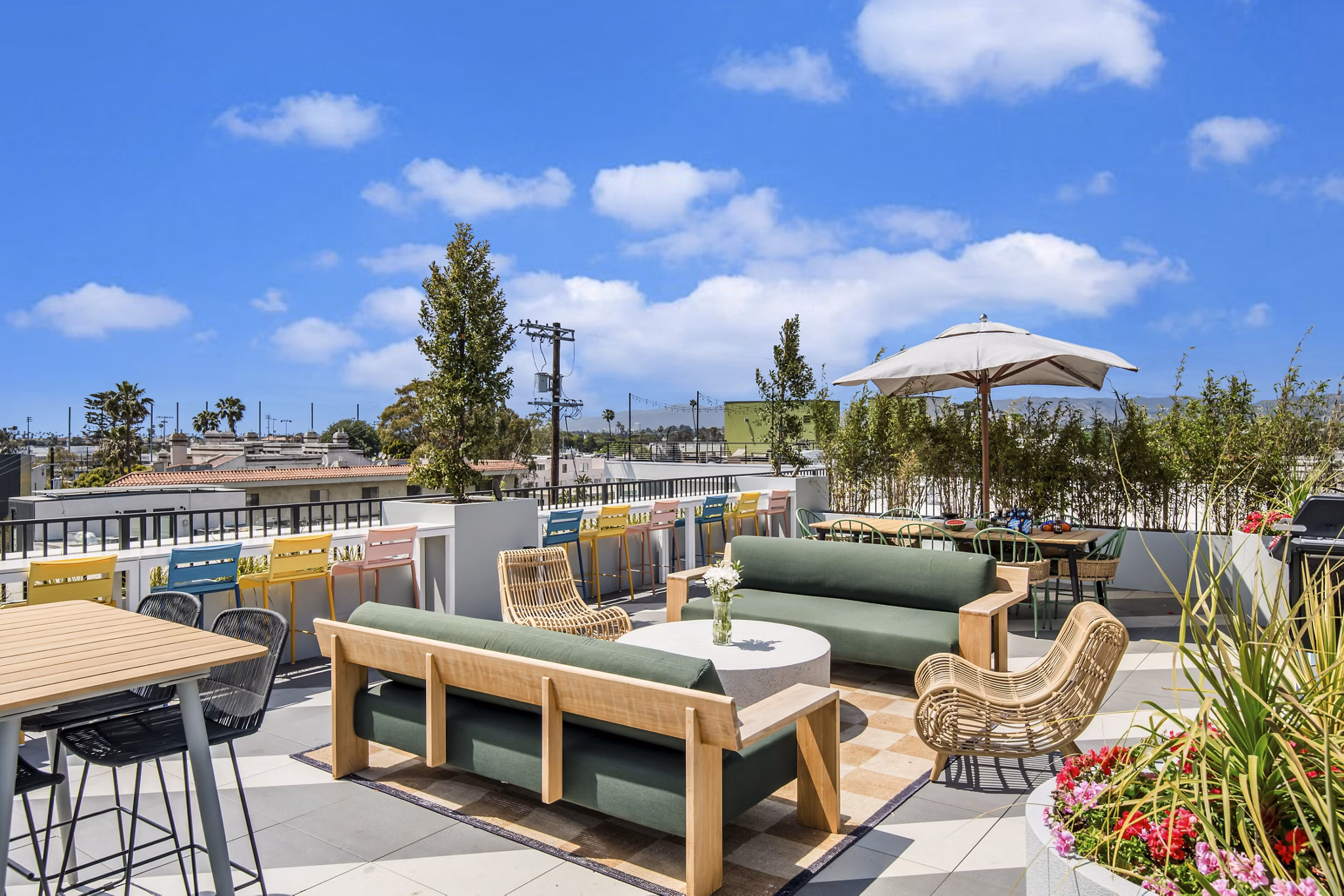 rooftop deck at Porter Mar Vista Apartments