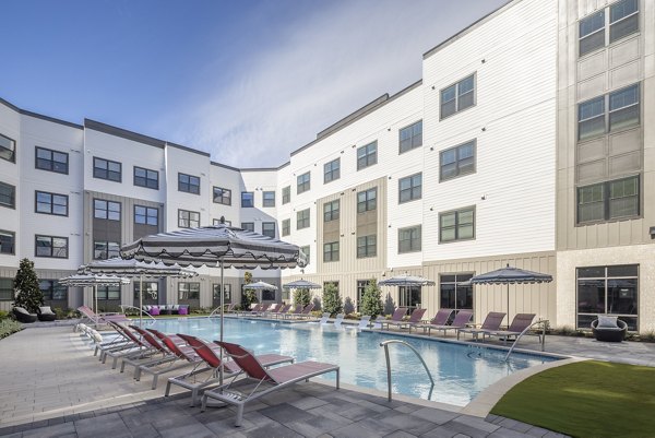 pool at Prose Canopy Apartments