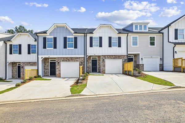 building/exterior at Fairlie Apartments