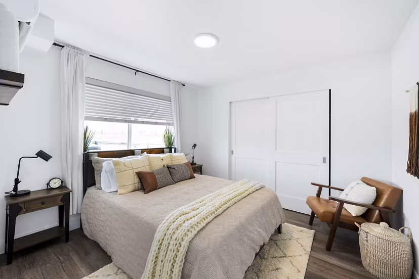 bedroom at Sky Meadow Villas Apartments