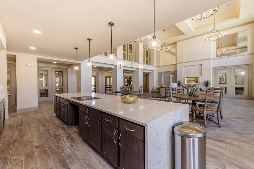 clubhouse at Rosalia Silverlake Apartments