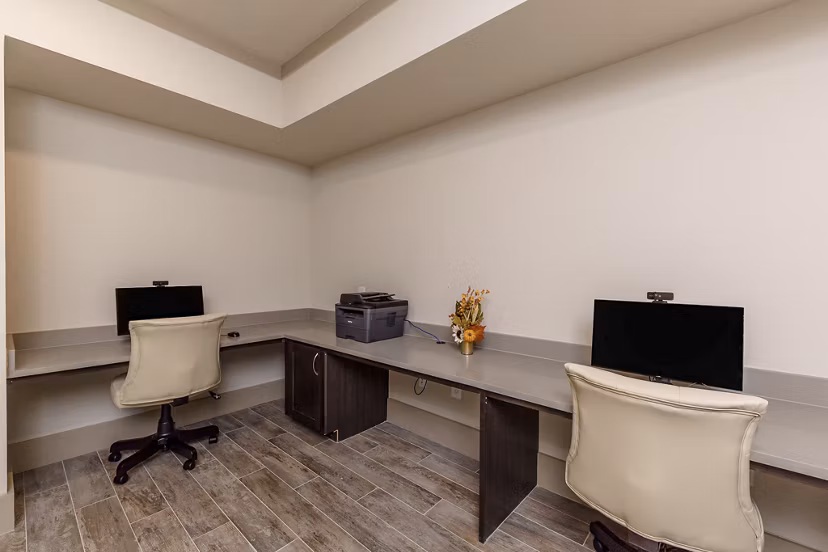 clubhouse at Rosalia Silverlake Apartments