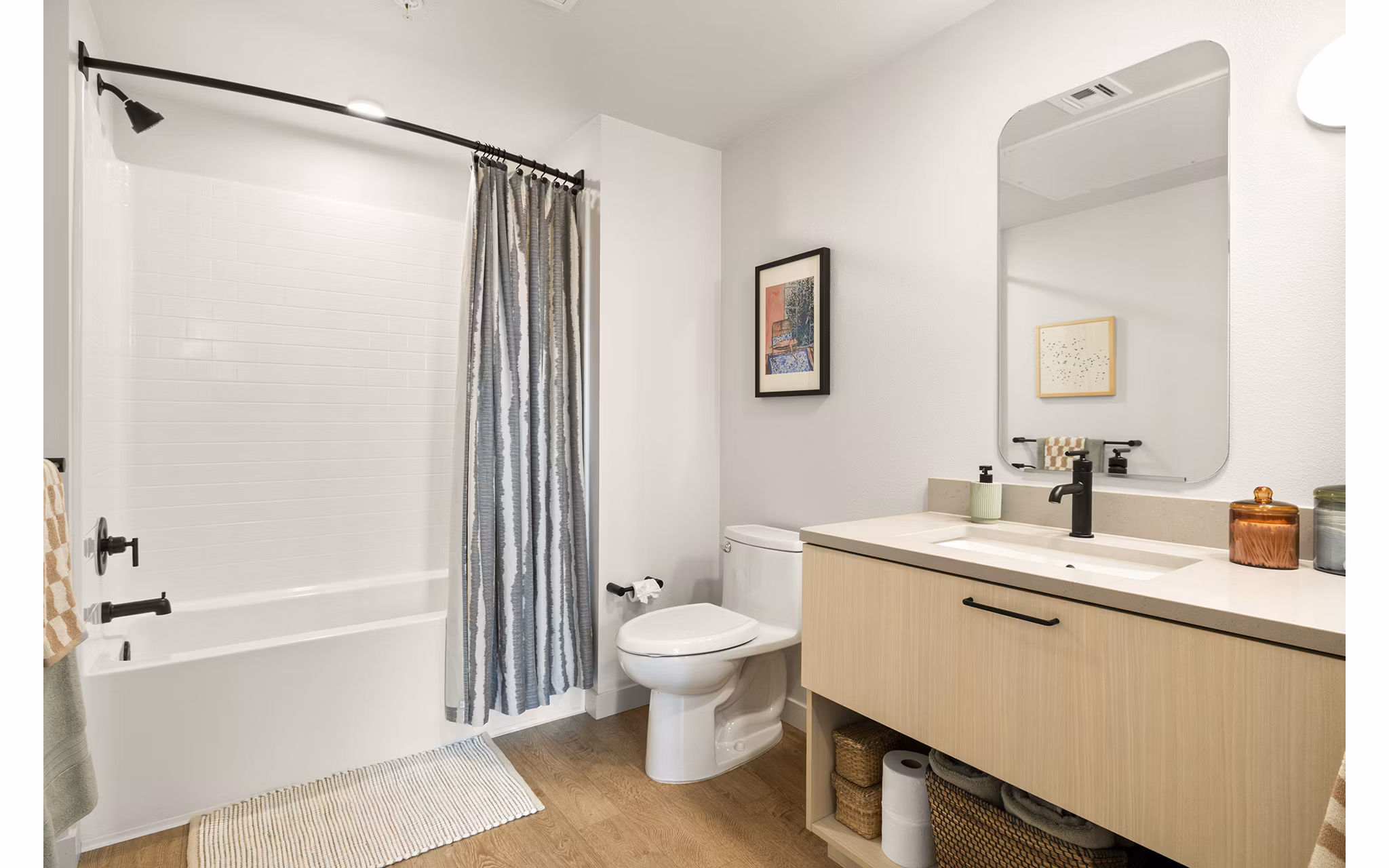 bathroom at Avenue 34 Apartments