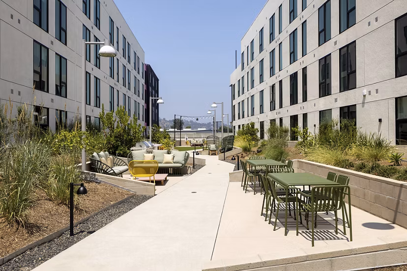 grill area at Avenue 34 Apartments
