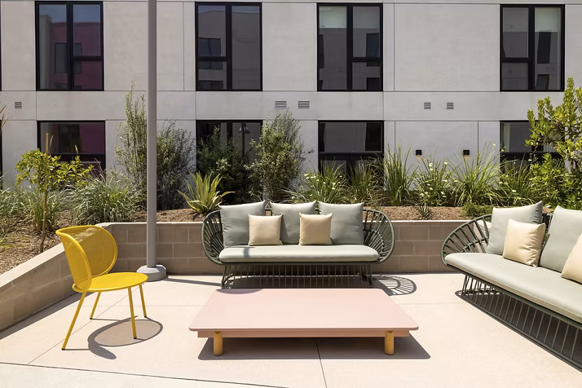 grill area at Avenue 34 Apartments