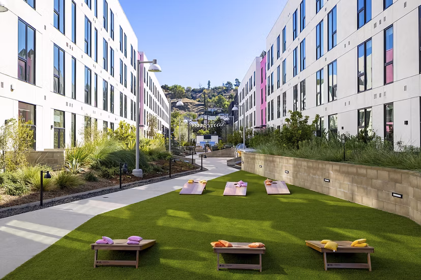 dog park at Avenue 34 Apartments