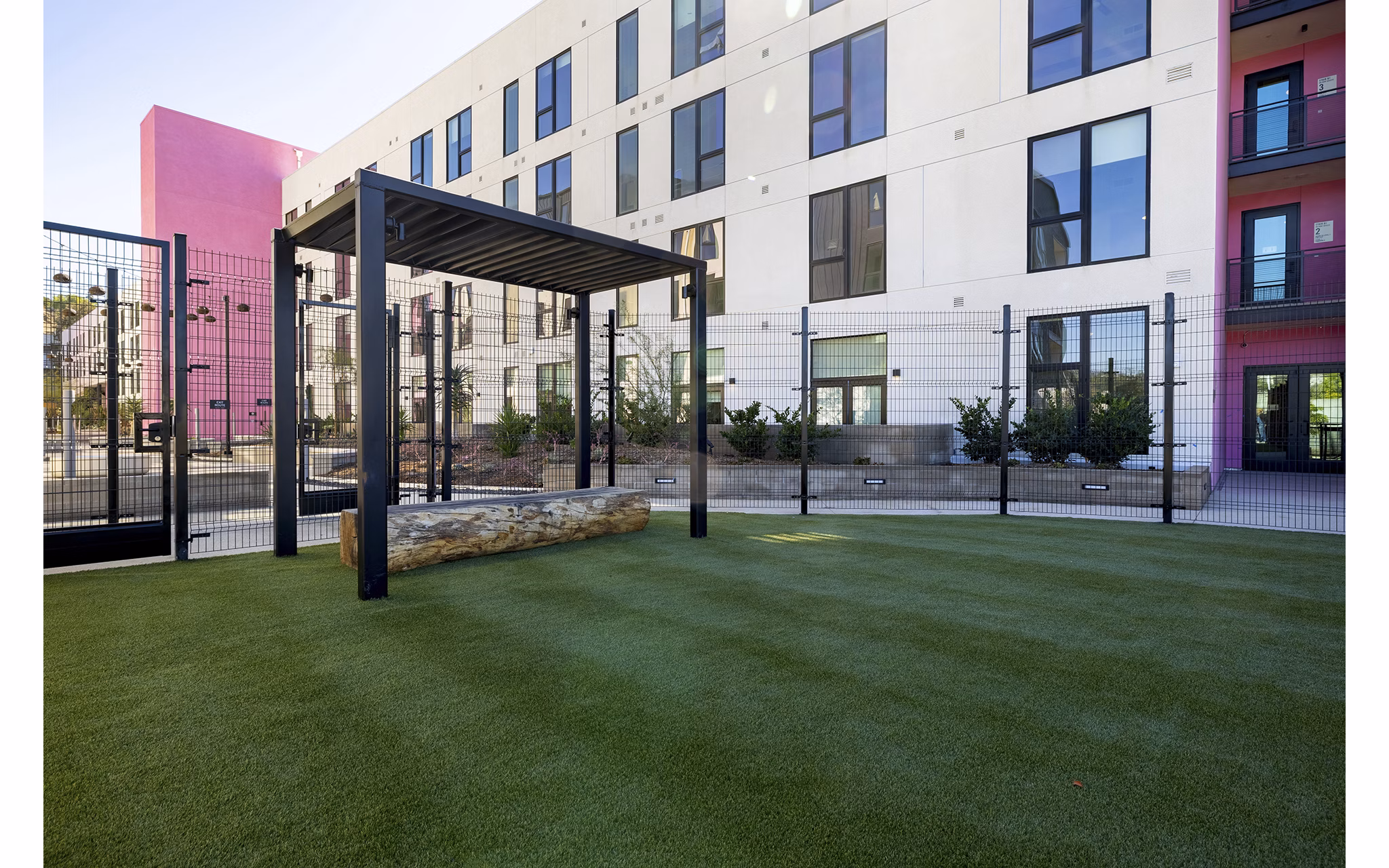 dog park at Avenue 34 Apartments