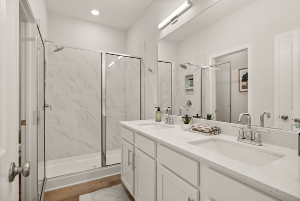 bathroom at The Rosemoor Apartments