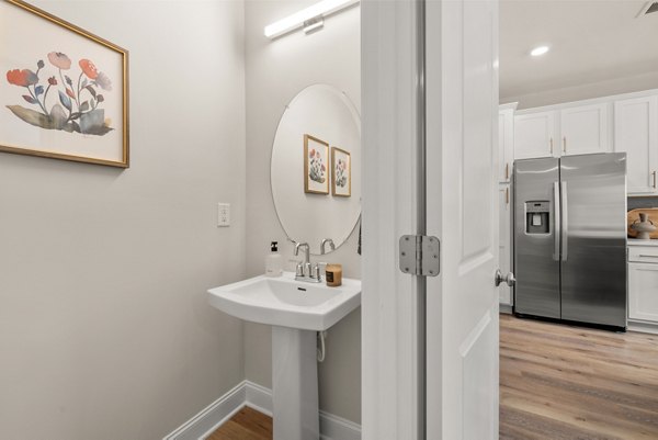 bathroom at The Rosemoor Apartments