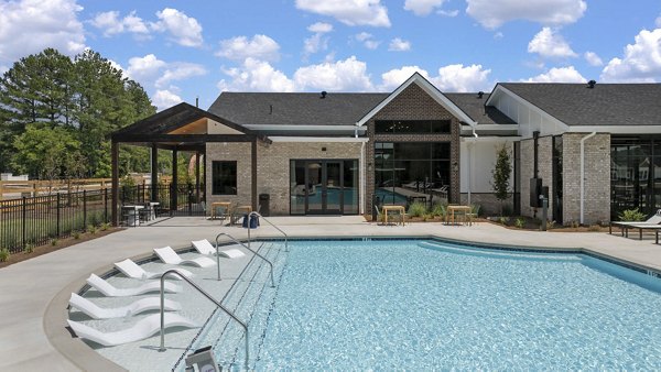 pool at The Rosemoor Apartments