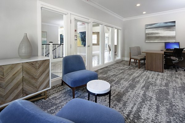 clubhouse at Riverwood at New Canaan Apartments