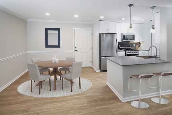 dining area at Riverwood at New Canaan Apartments