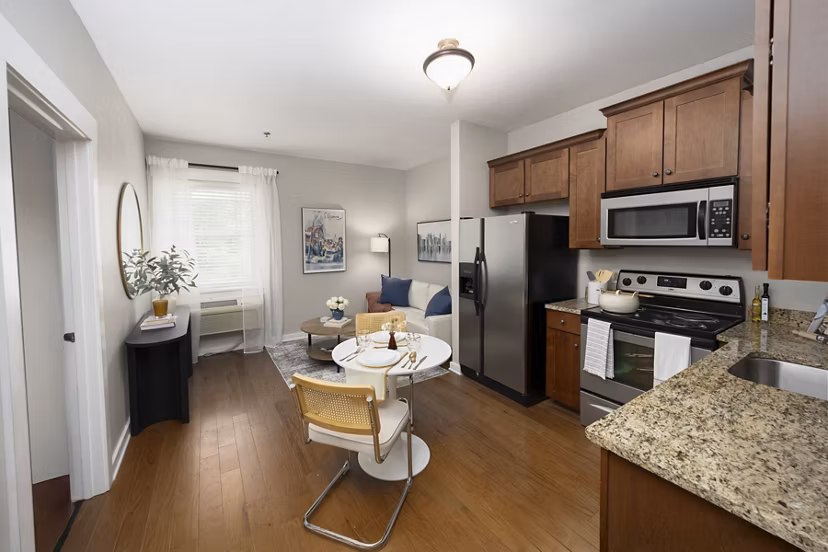 kitchen at King's Reserve Suwanee Apartments