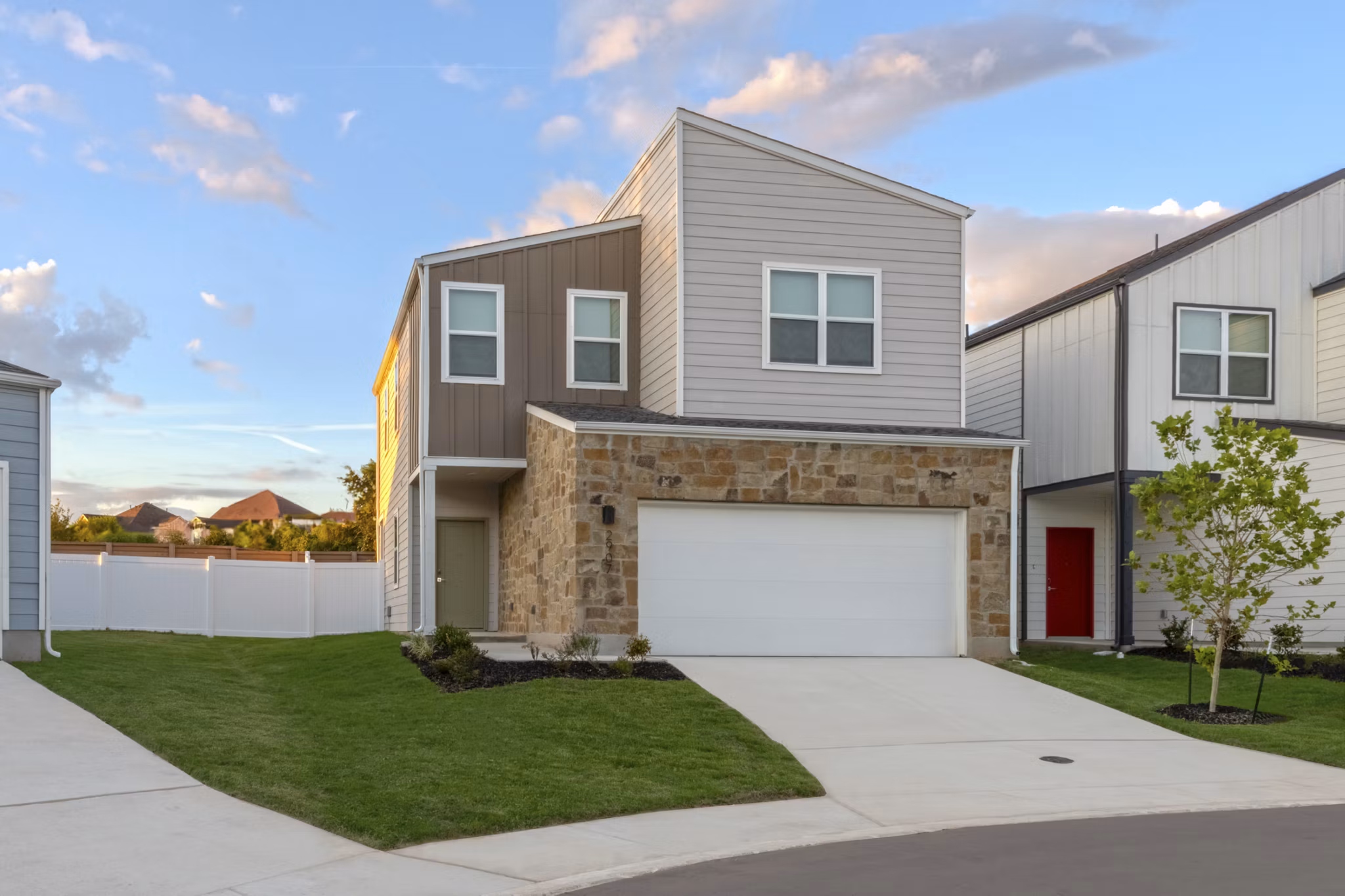 Building/Exterior at Los Cielos at Brooks Luxury Rentals Apartments