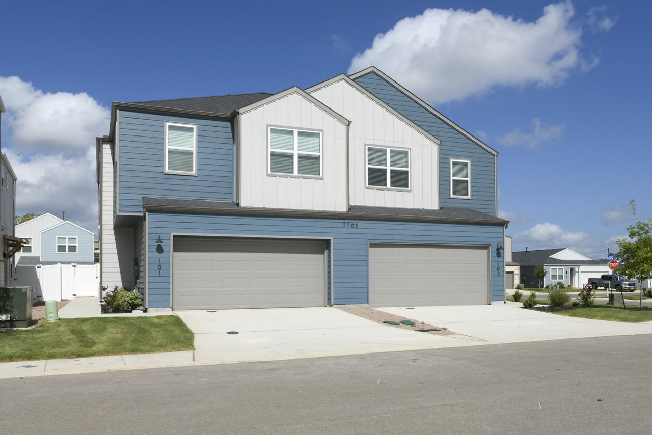 Los Cielos At Brooks Luxury Rentals San Antonio Tx 3 of 12