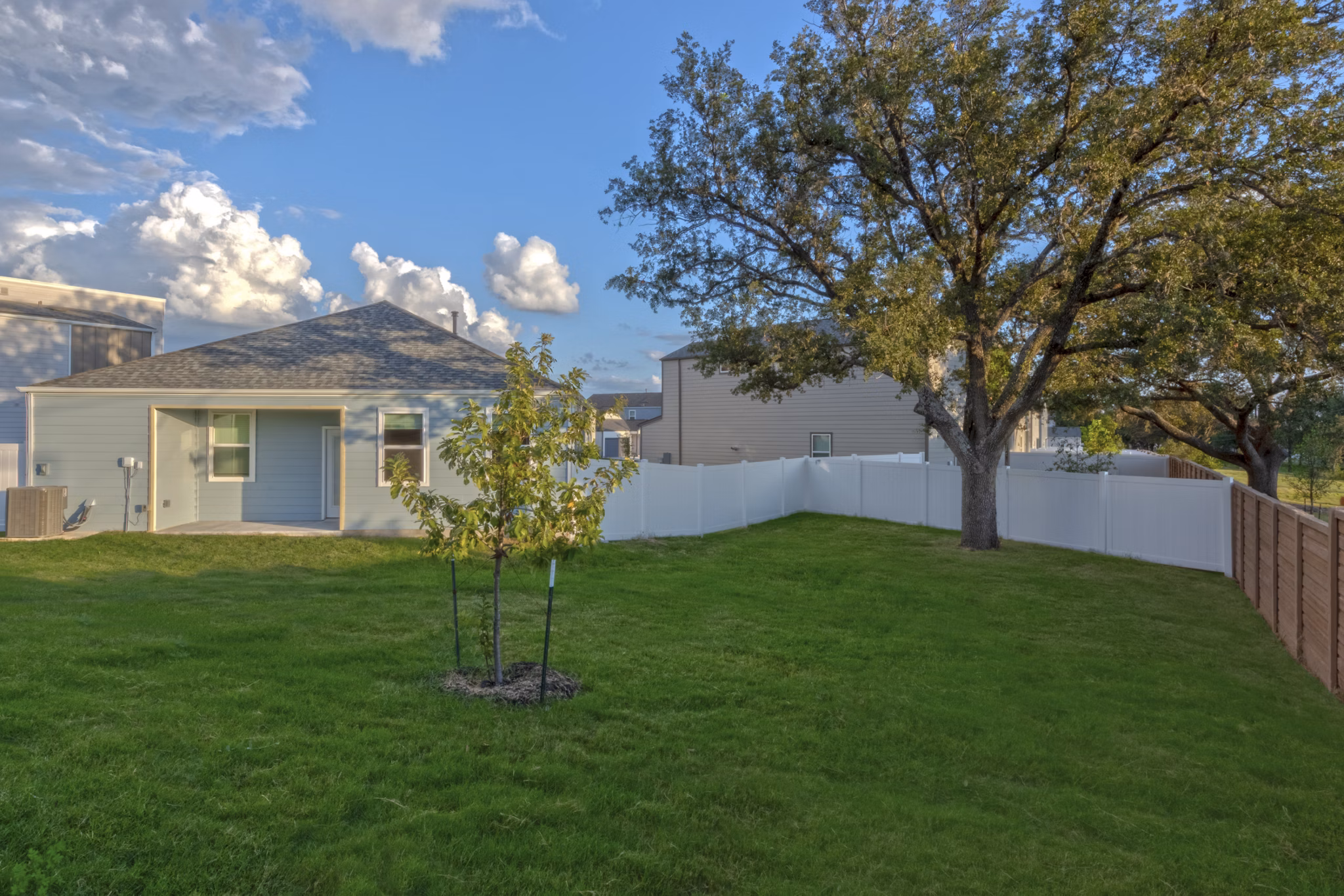 patio at Los Cielos at Brooks Luxury Rentals Apartments