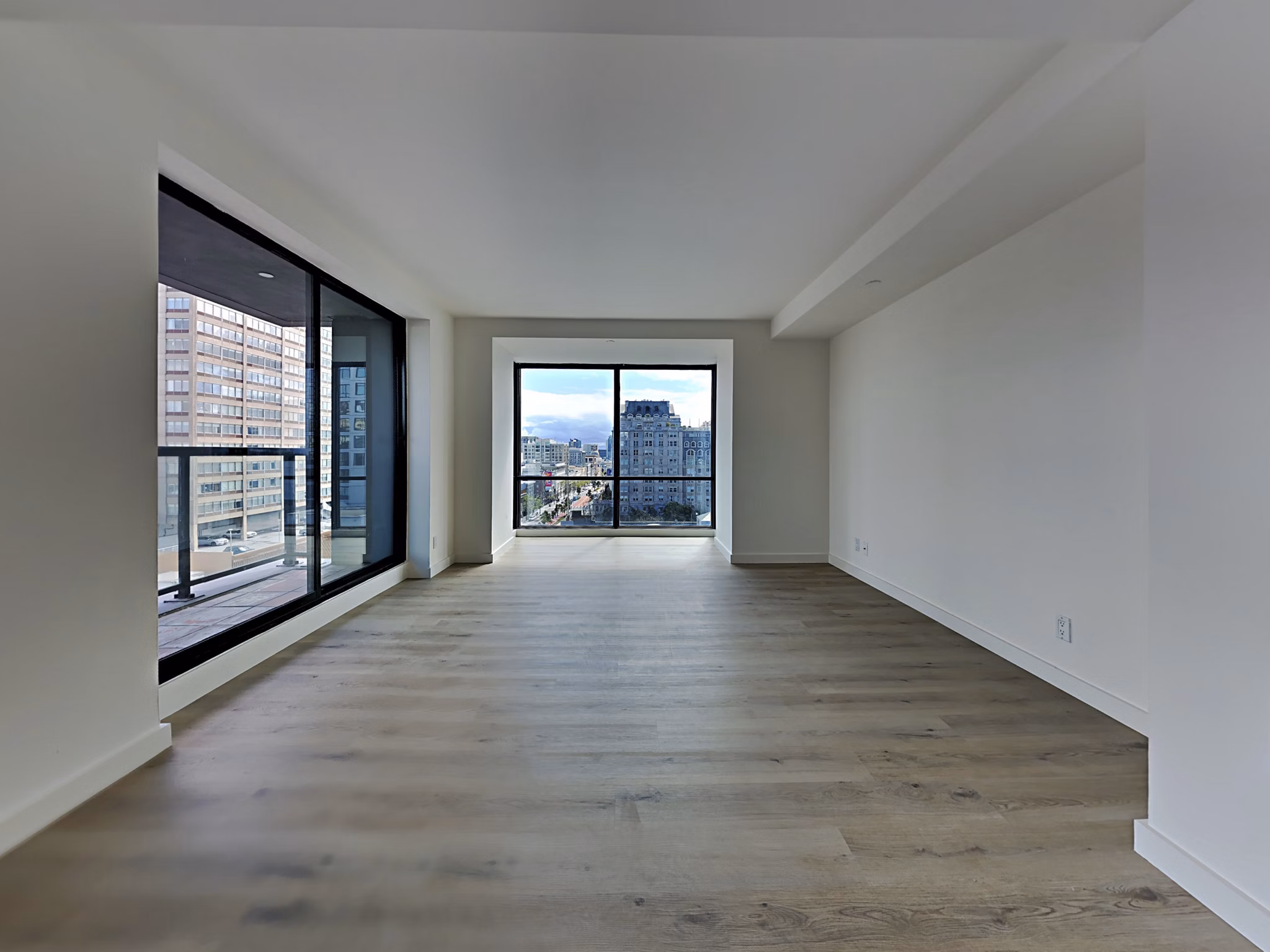 living room at 1700 California Street Apartments