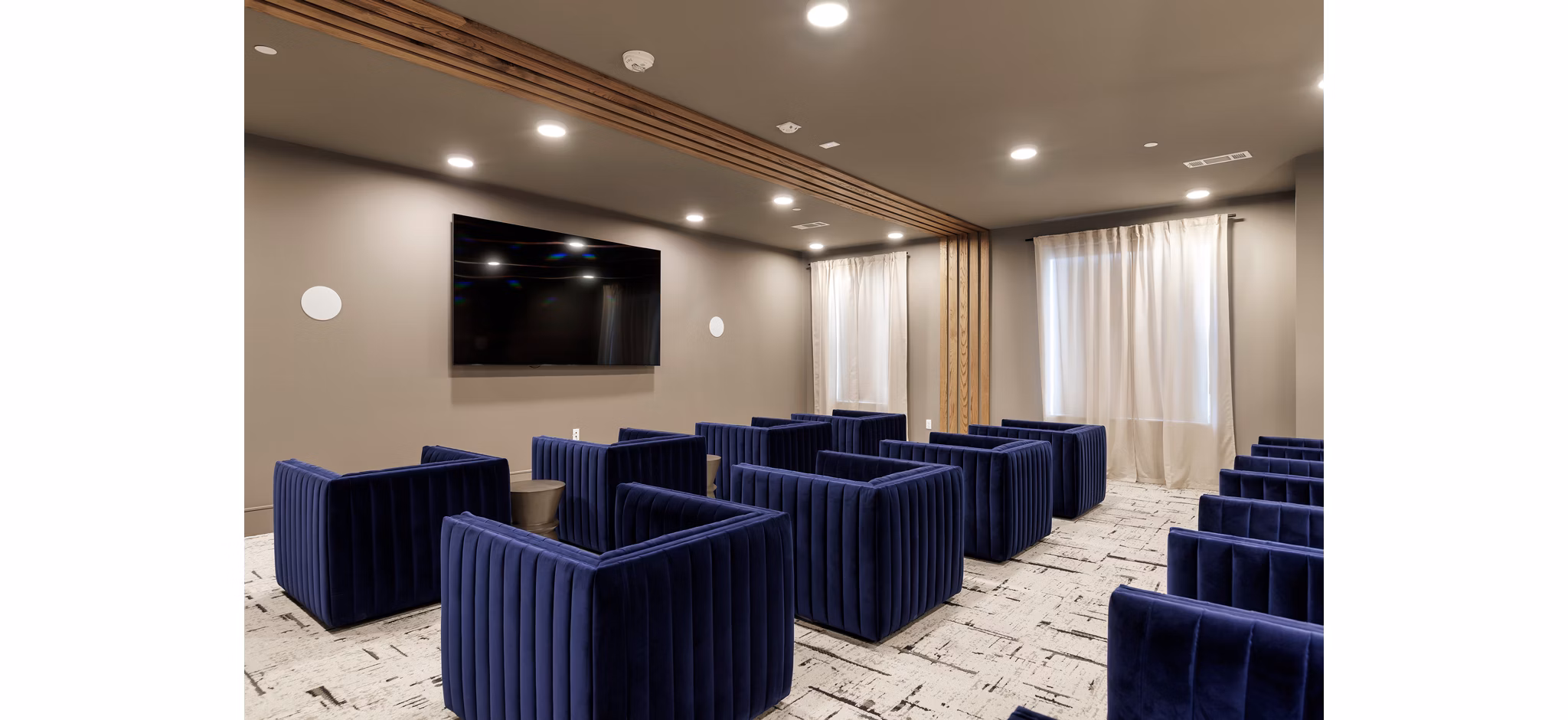 clubhouse at The Luxe at Lewisville Apartments