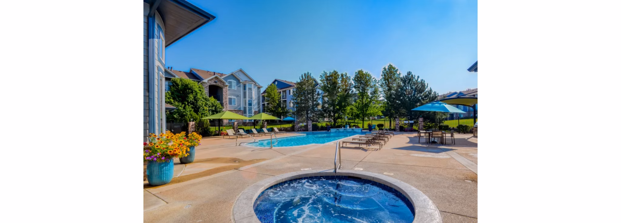 pool at Dove Valley Apartments 