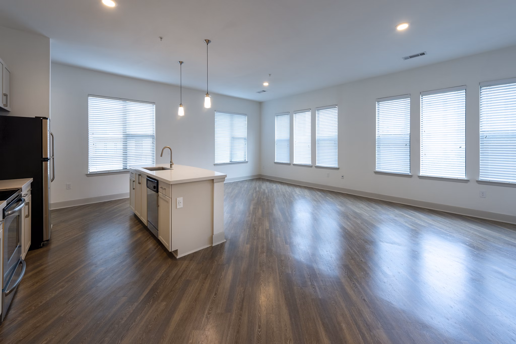 interior at The Briscoe River Oaks Apartments