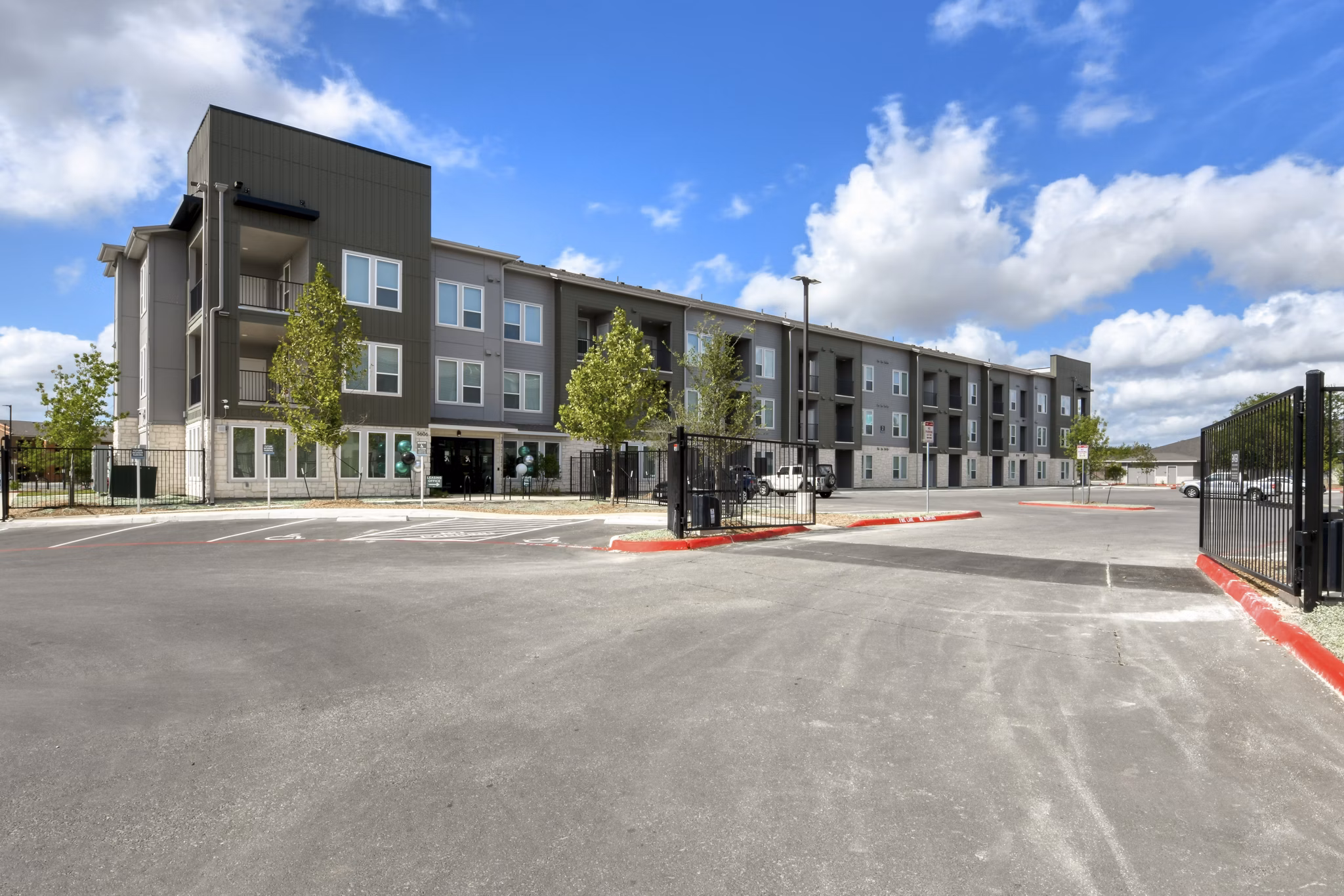 building/exterior at Sunstone Apartments