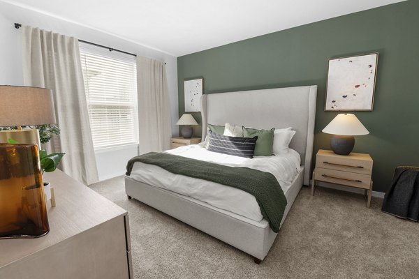 bedroom at Perimeter Pointe Apartments 