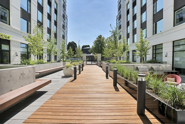 patio at Denizen Apartments 