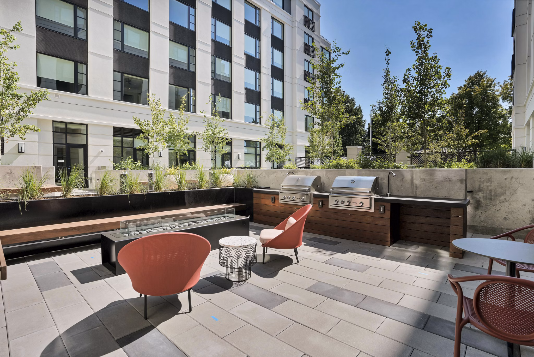 grill area at Denizen Apartments 