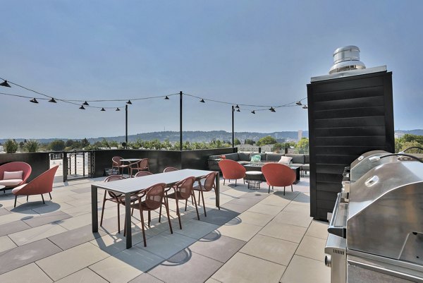grill area at Denizen Apartments 