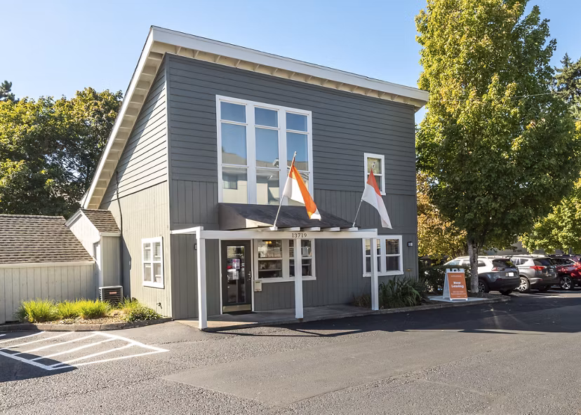 building at Aspenridge Apartments