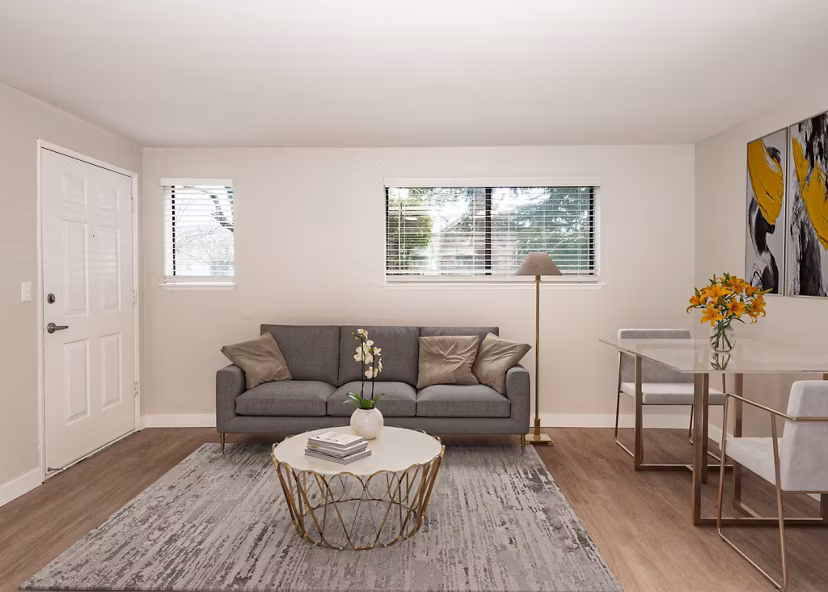 living room at Aspenridge Apartments