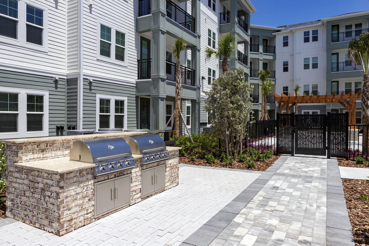 Grill area at Marlowe Lake Manatee (2 of 2)