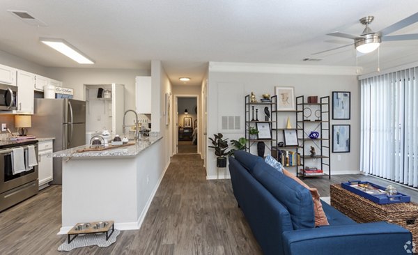 living room at Amberwood at Lochmere Apartments 