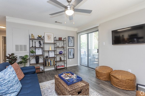 living room at Amberwood at Lochmere Apartments 