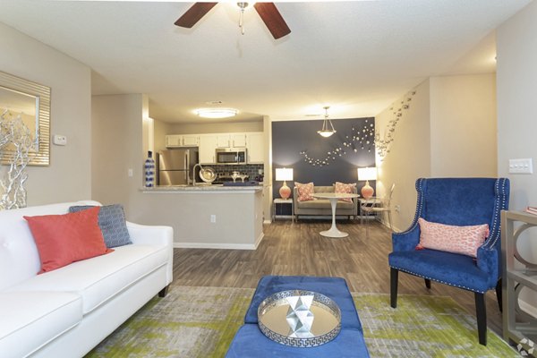 living room at Amberwood at Lochmere Apartments 