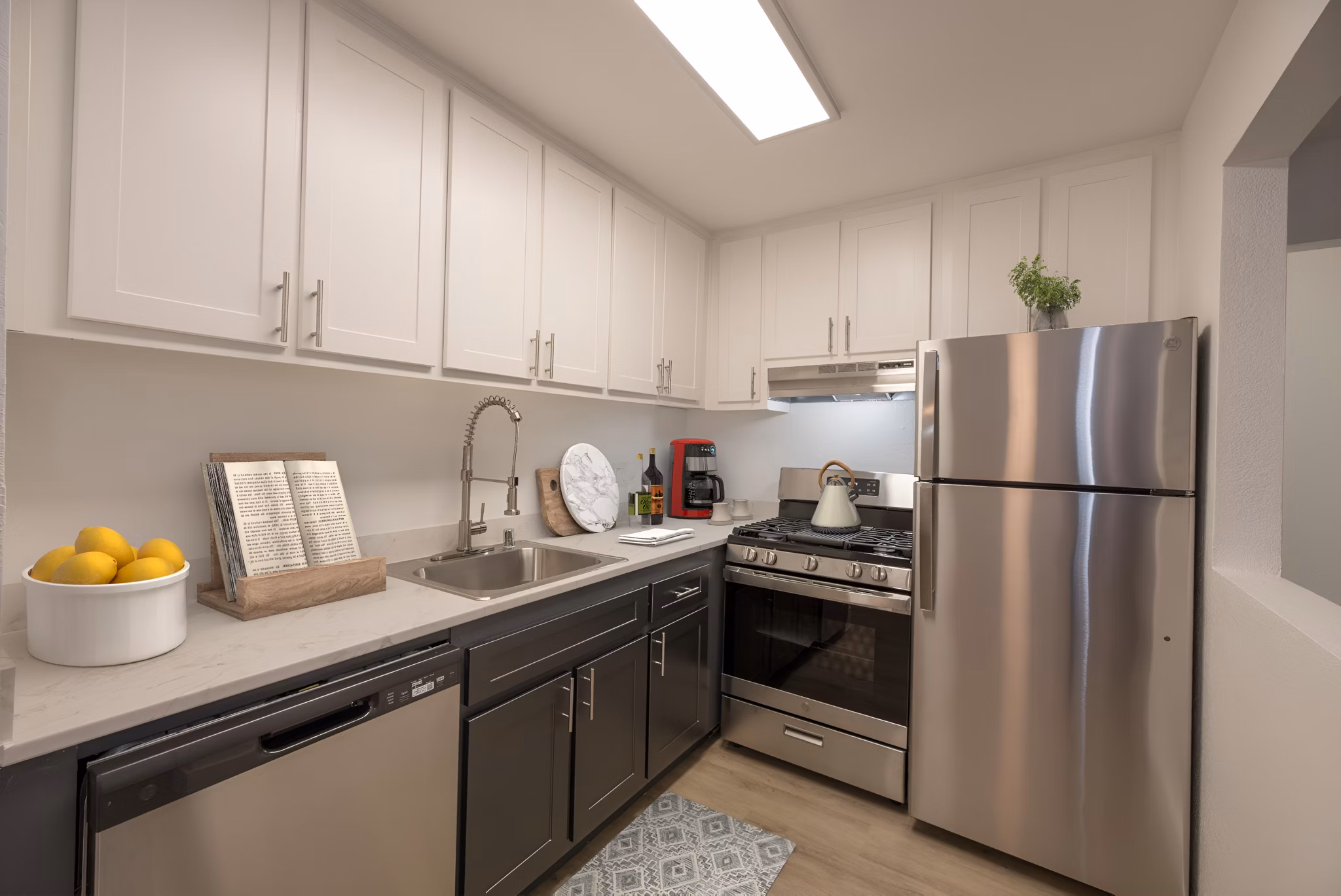 kitchen at Skyview Apartments