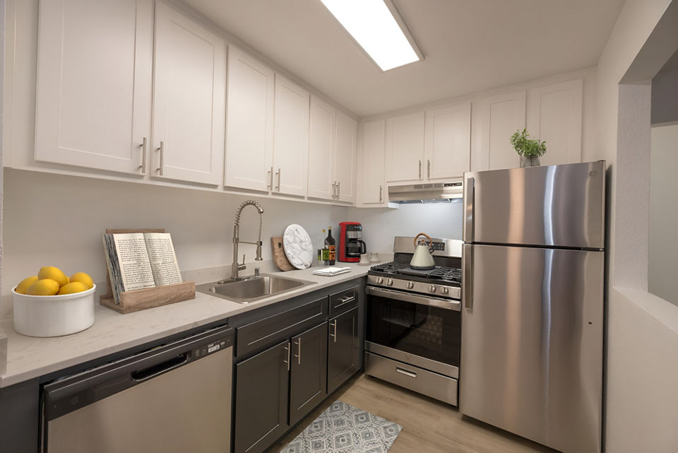kitchen at Skyview Apartments