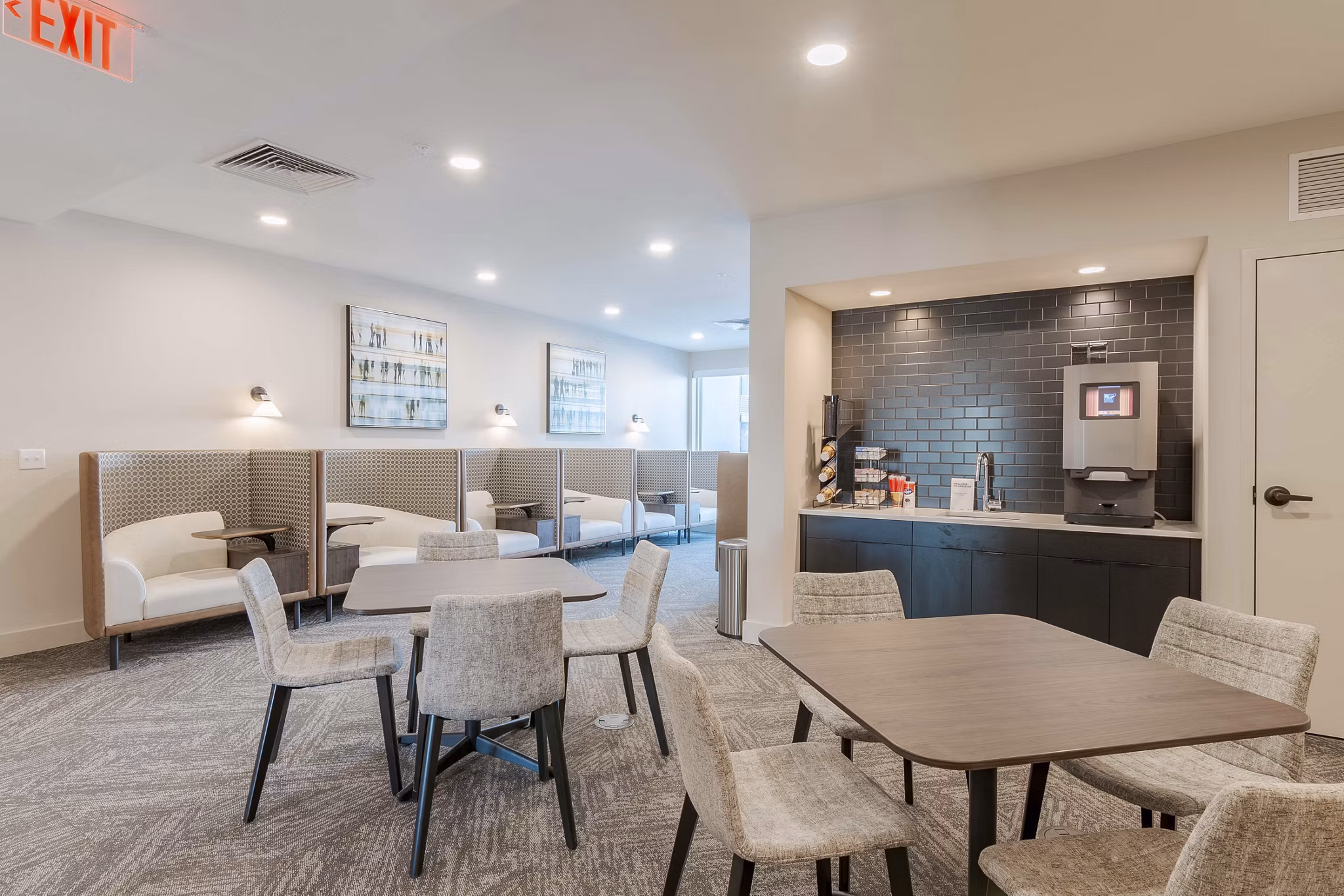 clubhouse at Reflections Apartments