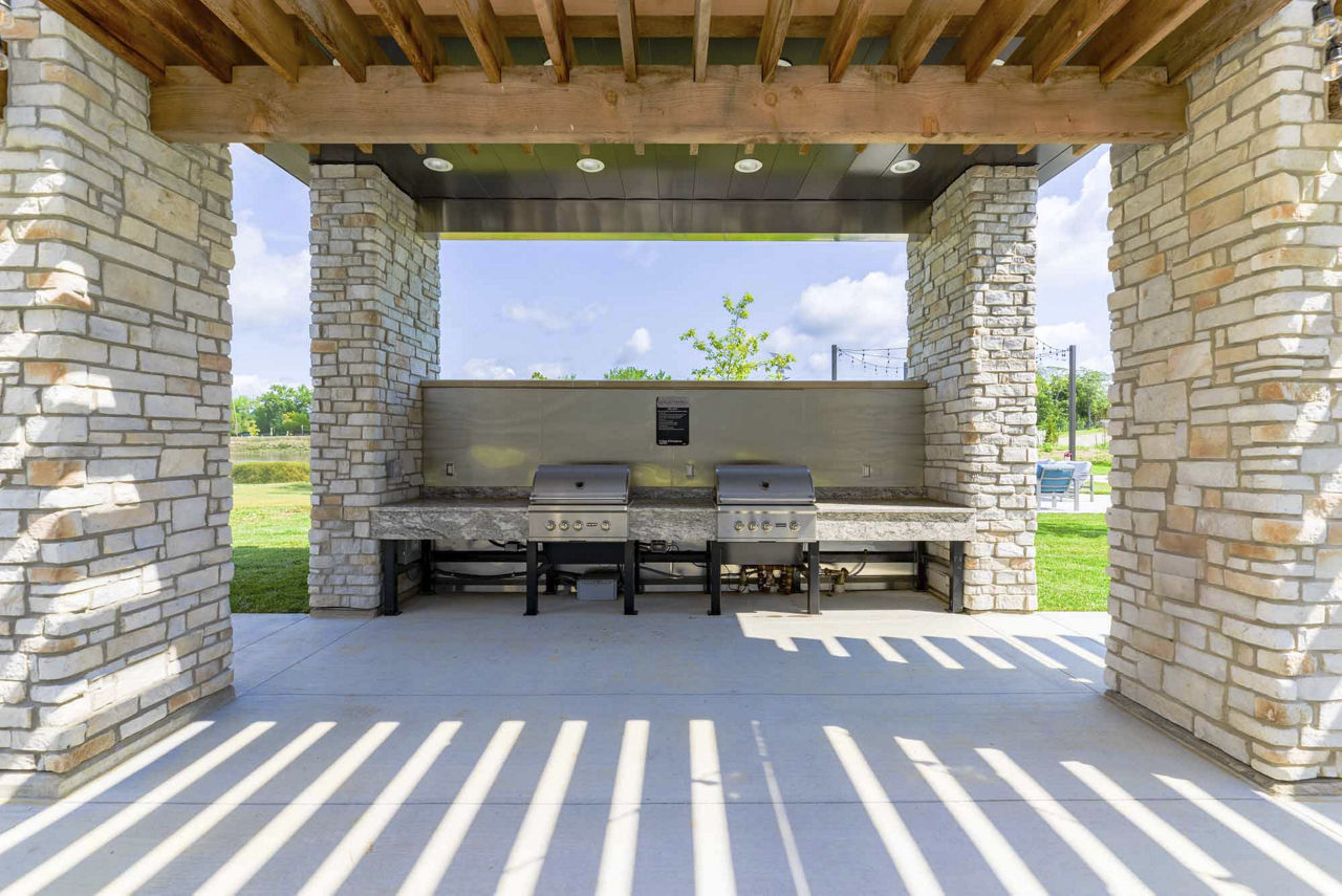 Grill area at Reflections Apartments (4 of 4)