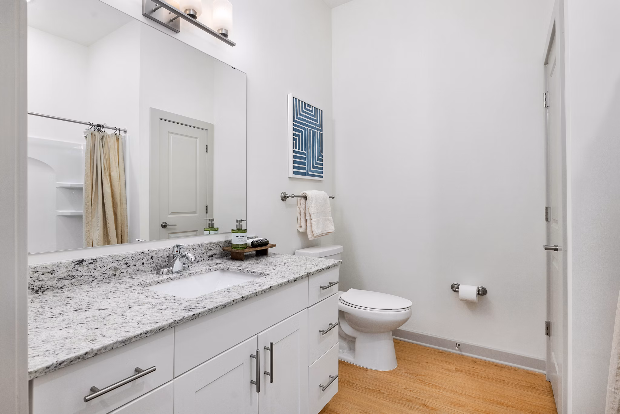 bathroom at Album Matthews Apartments 