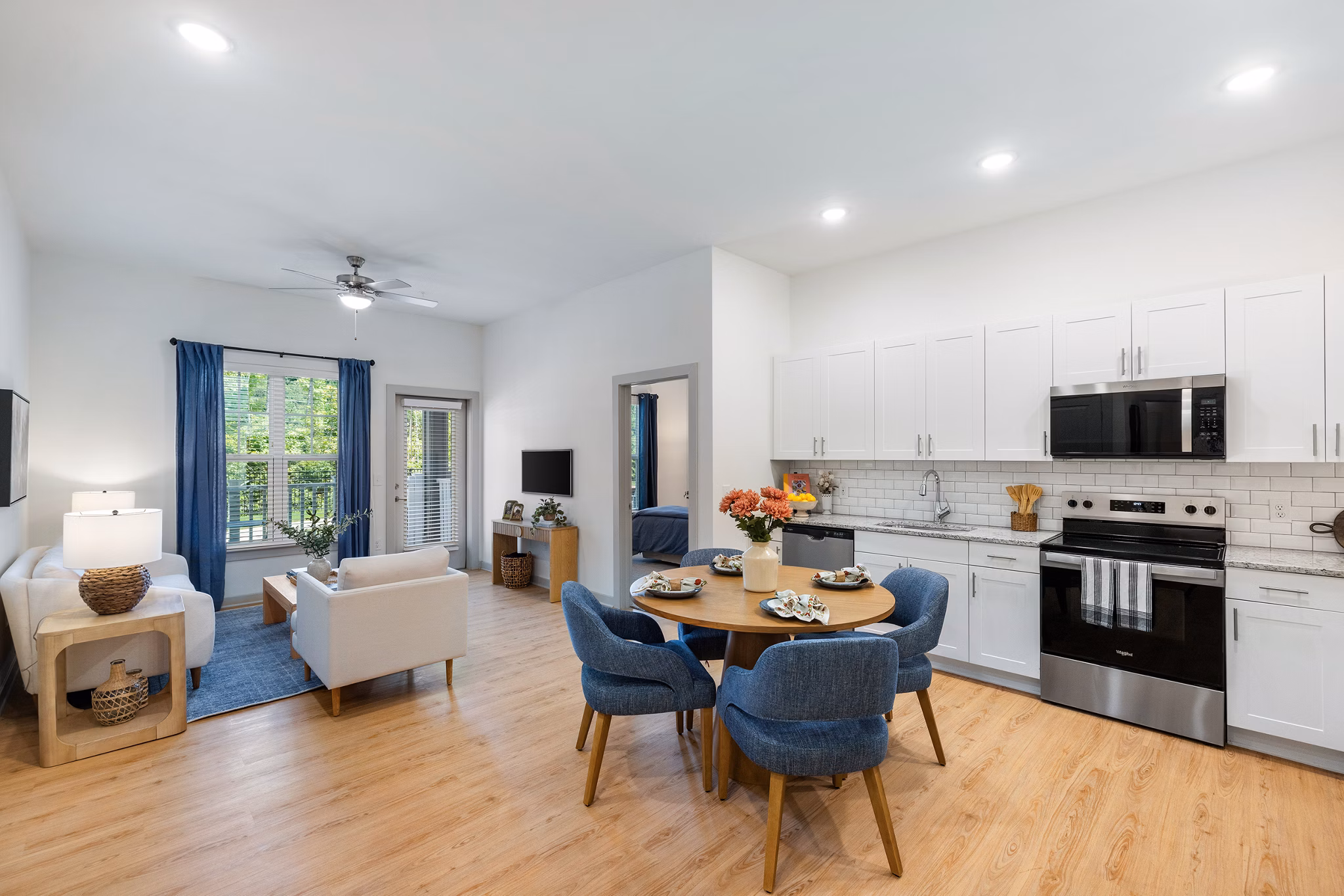 kitchen at Album Matthews Apartments 