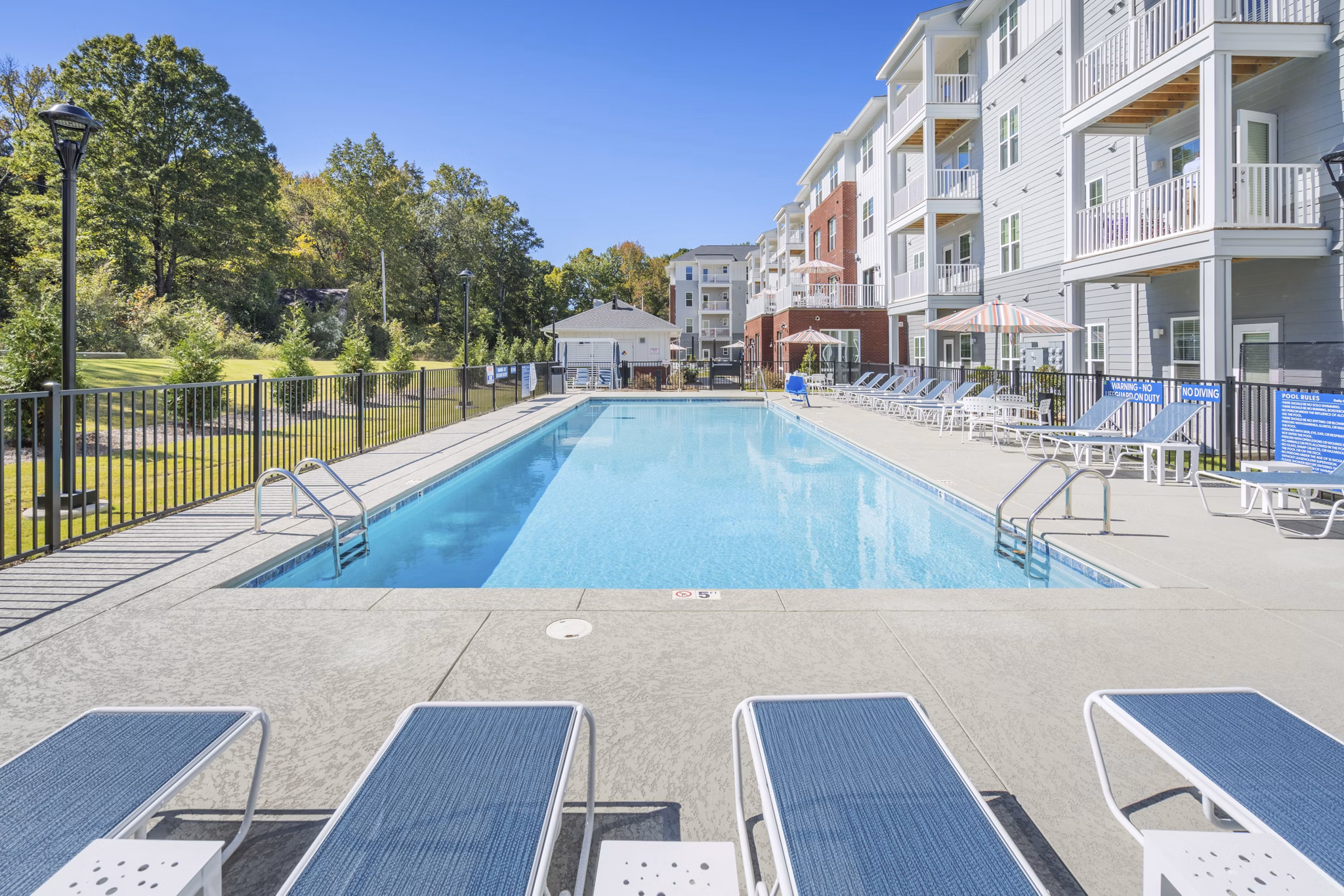 pool at Arden at Huntersville Apartments