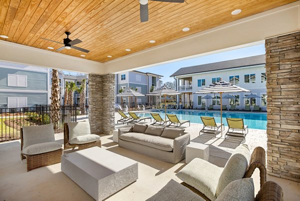 patio at Eastwood Apartments
