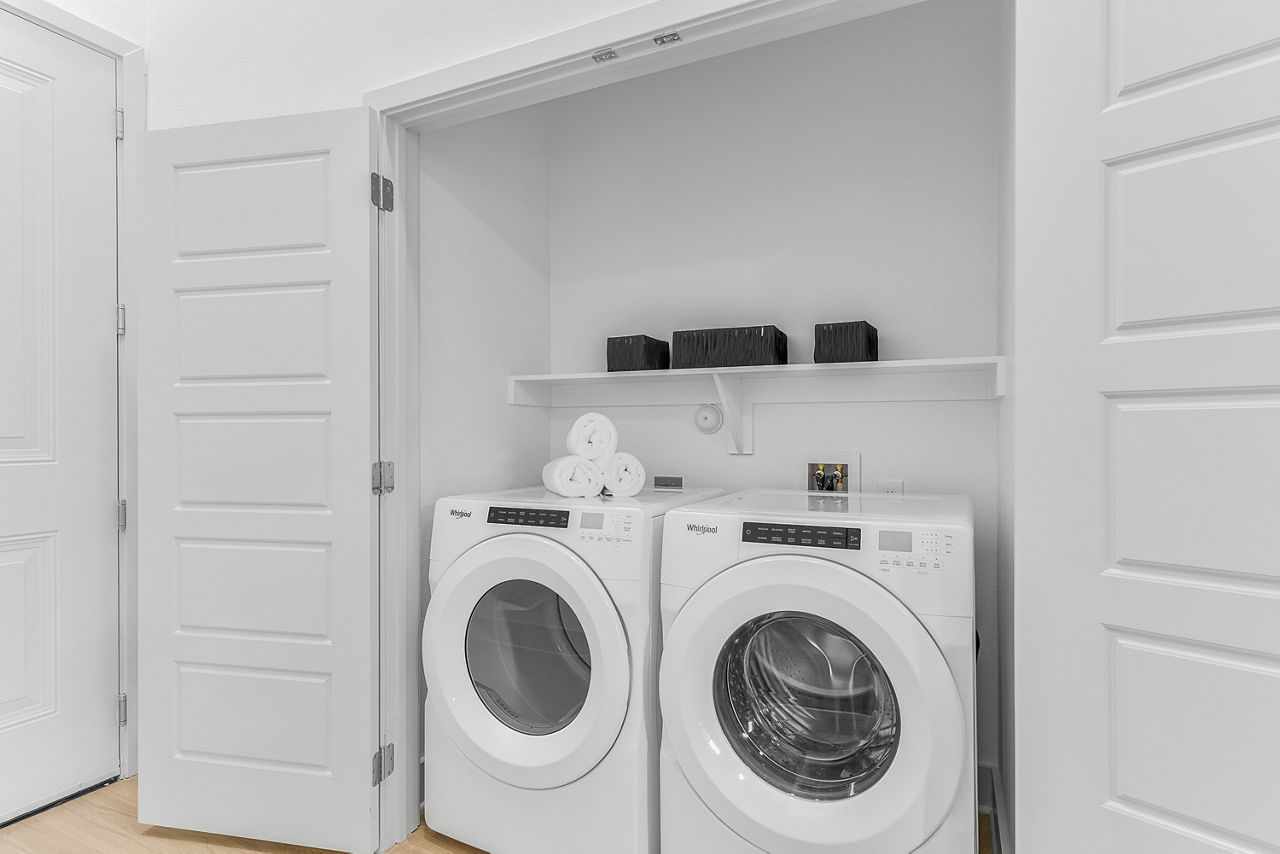 Laundry room at Alta Magnolia