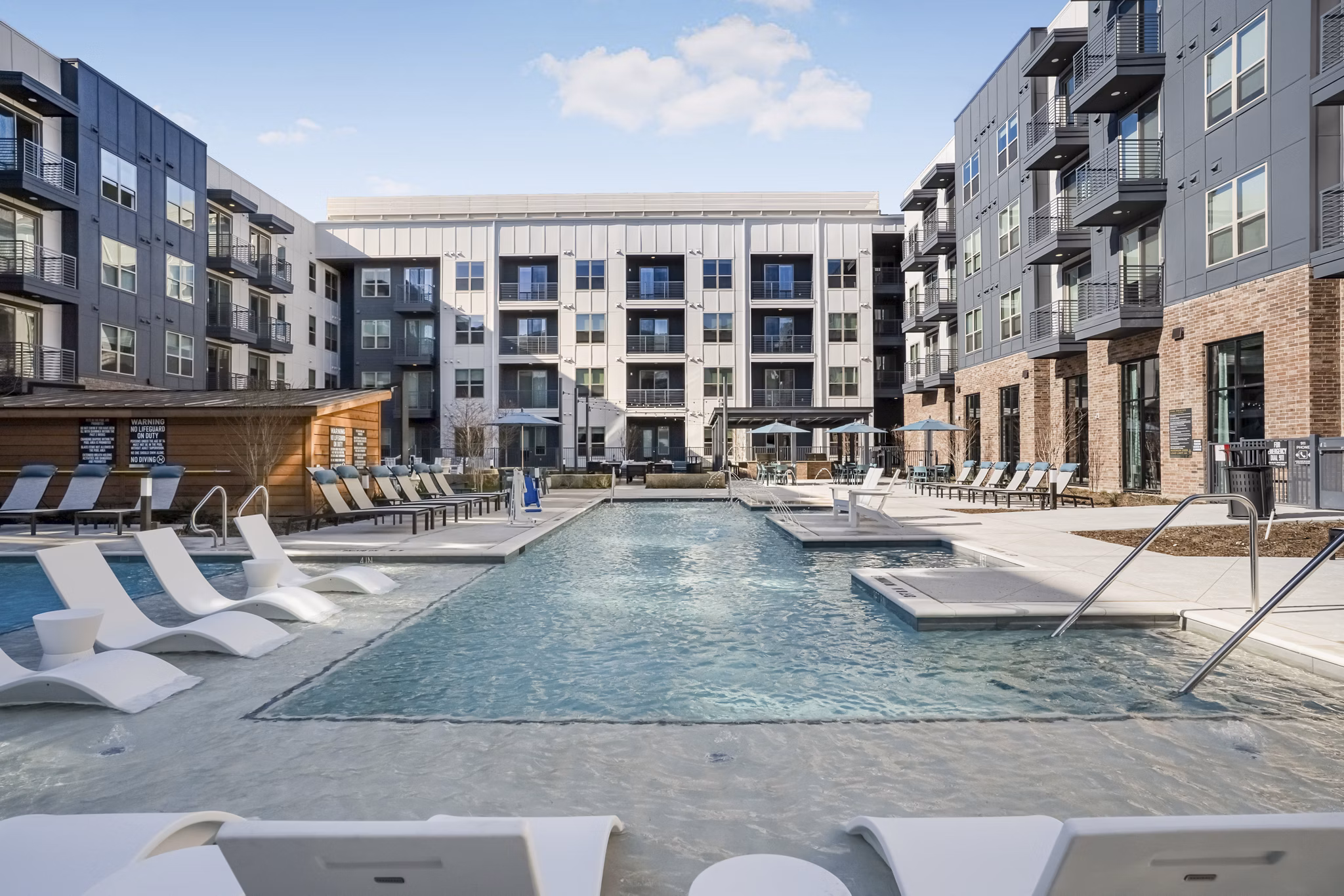 pool at Alta Magnolia Apartments